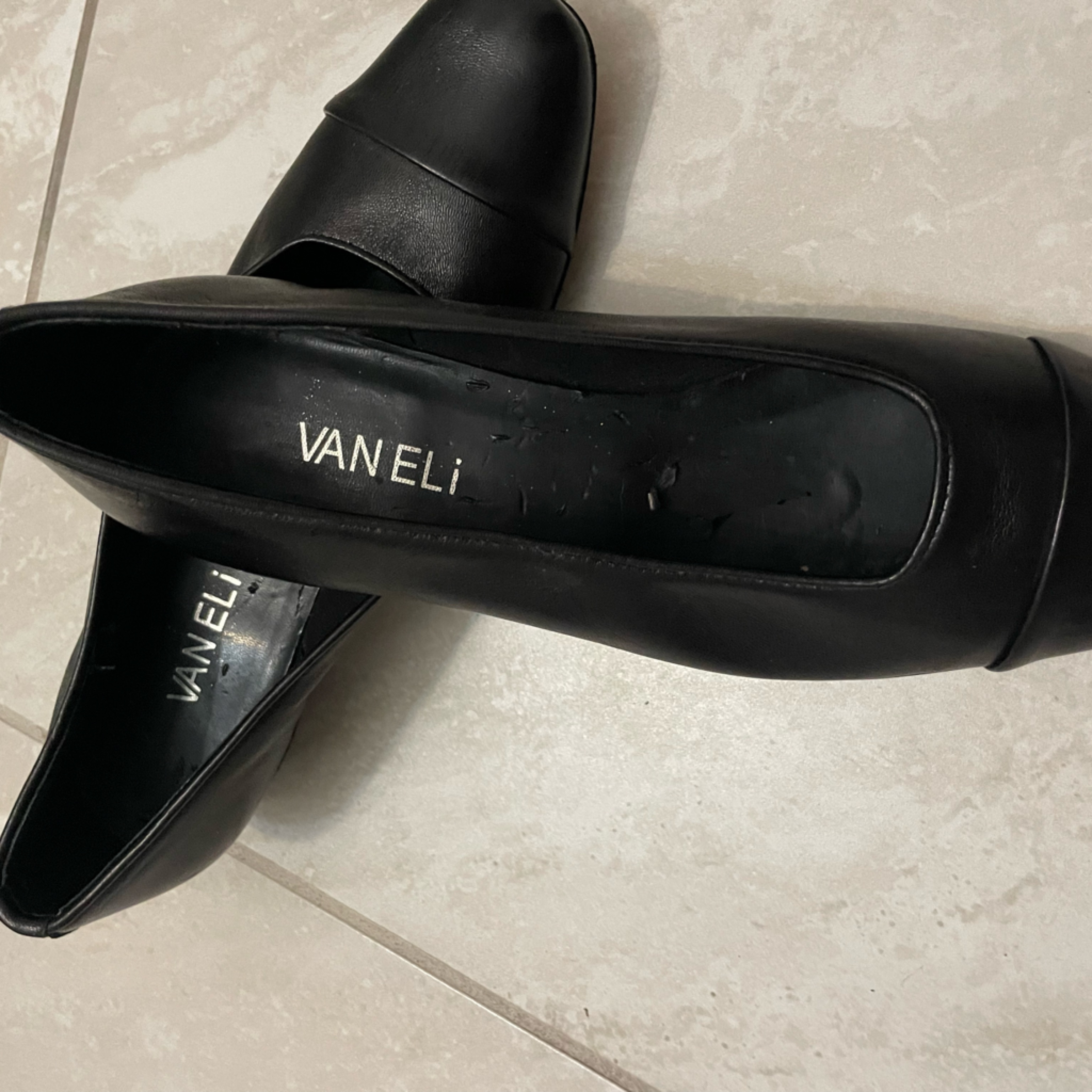 Vaneli Flat Shoes